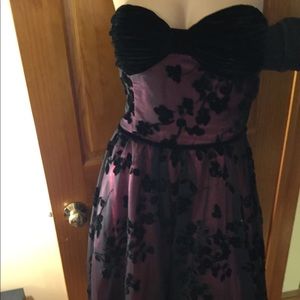 Elegant Strapless Dress 👛